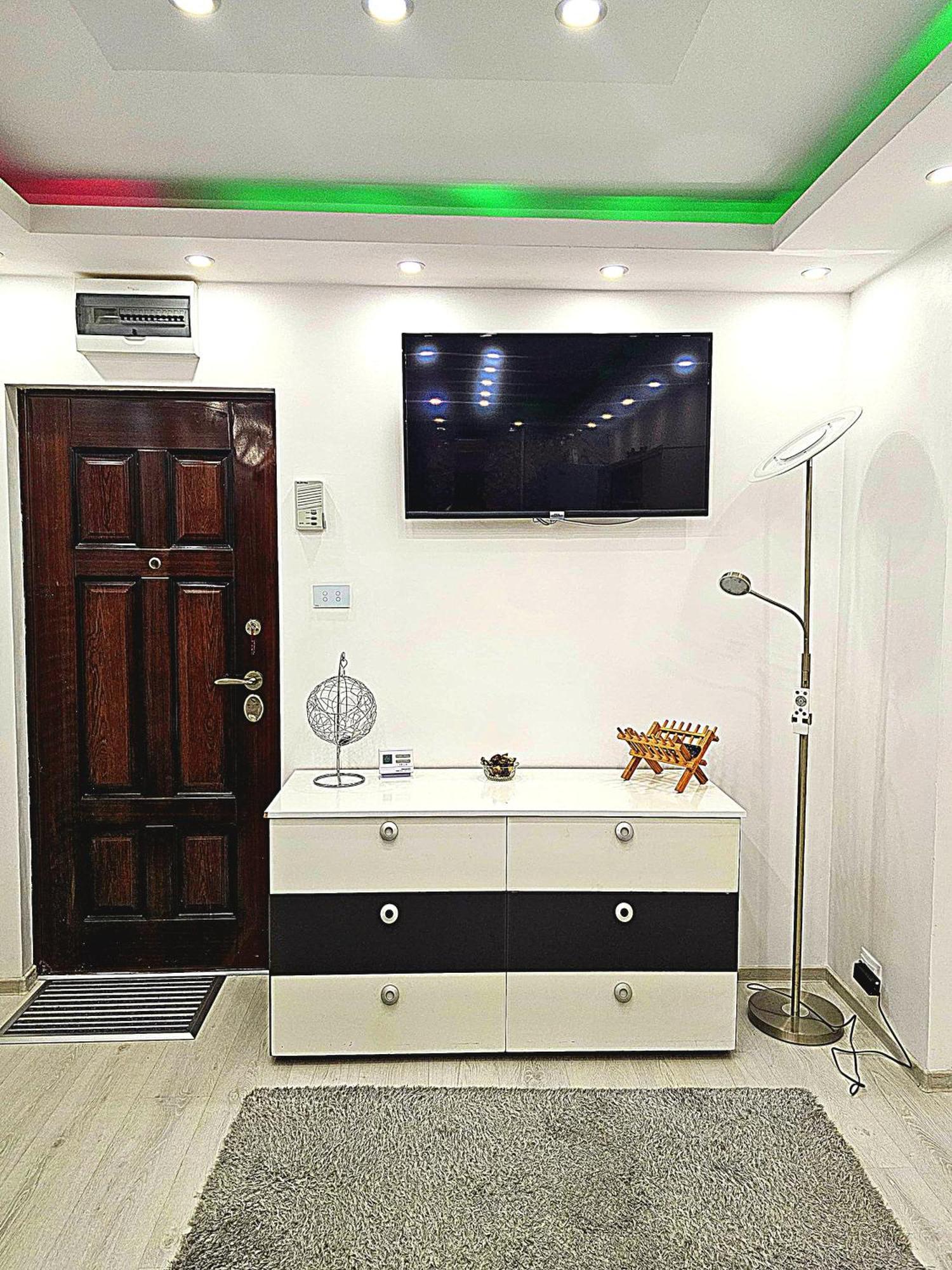 Luxury Paul Apartment Green, Private & Accessible Braszów Zewnętrze zdjęcie