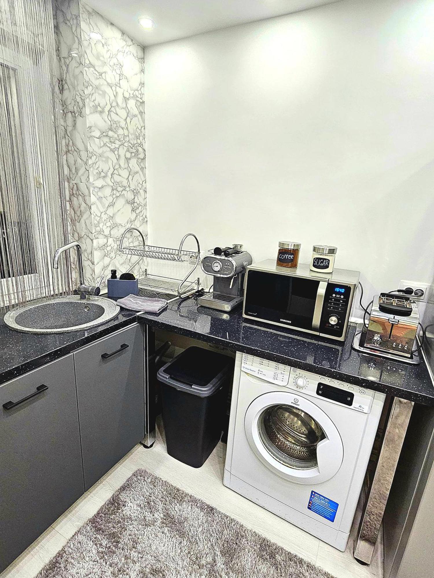 Luxury Paul Apartment Green, Private & Accessible Braszów Zewnętrze zdjęcie